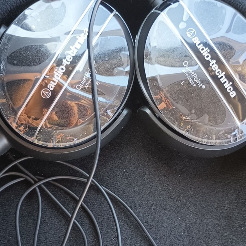 Audio-Technica  Headphones with active noise cancellation NWOT don't fly without